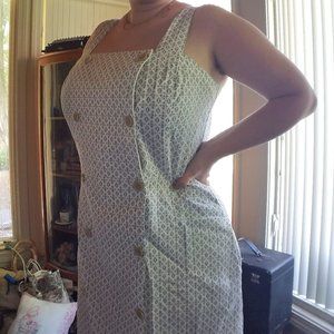 Button Up Dress (with POCKETS!)